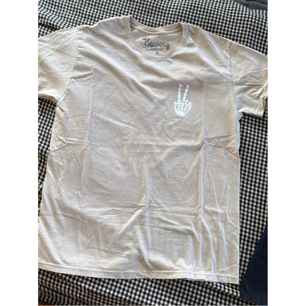 Bowery Supply Co. Peace Skeleton Tee - Black and Cream lot of 2 Men’s Mediums - Picture 7 of 8